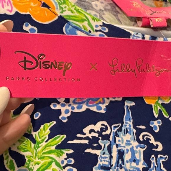 Disney x lily Pulitzer- Floral Short Sleeve Dress NWT - Picture 7 of 9